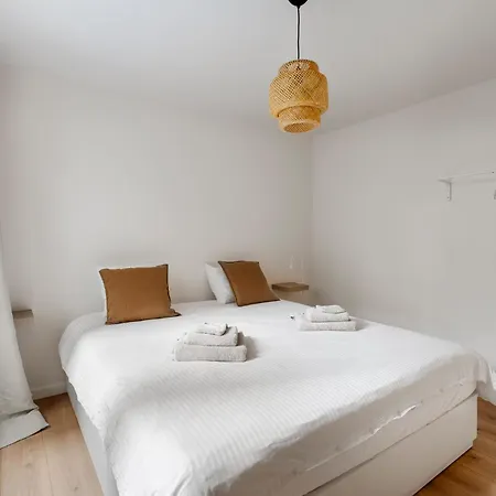 Petite * Οστένδη