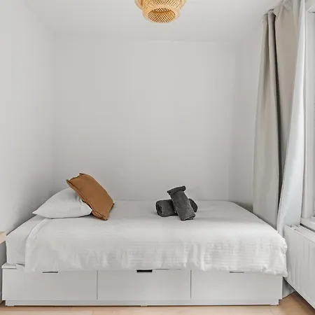 Petite Apartment