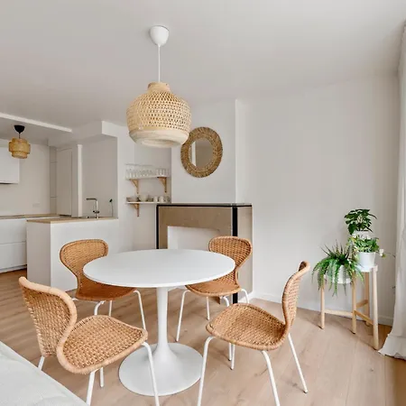 Petite Apartment