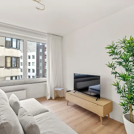 Petite * Остенде