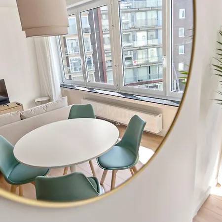 Petite Apartment