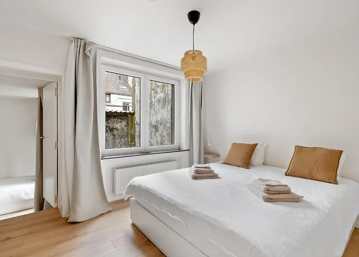 Petite * 奥斯滕德